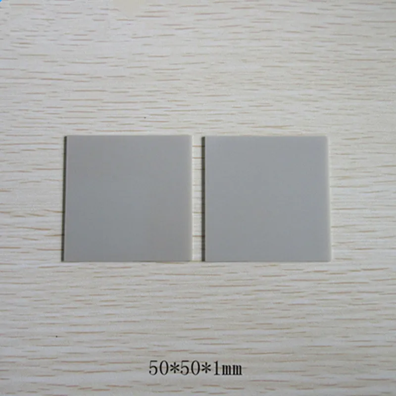 ALN Pelat Keramik Nitrida Aluminium 3.6X3.6/50X50 Tanpa Lubang Konduktivitas Termal Lembar Substrat Dasar Keramik