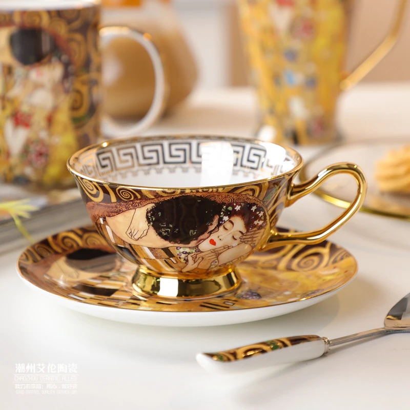 Retro oil painting Royal Bone China Gold depicting coffee cup dish English Afternoon Tea Cup European tea set ceramic cup set