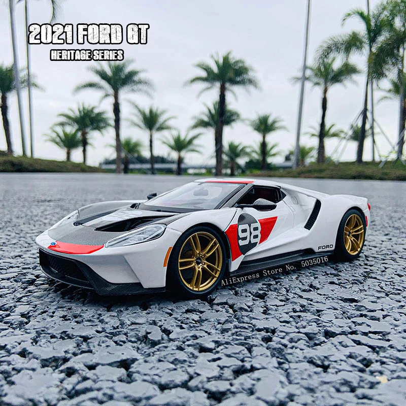 Maisto 1:18 2021 Ford GT Heritage Series Alloy Retro Car Model Classic Car Model Car Decoration Collection gift