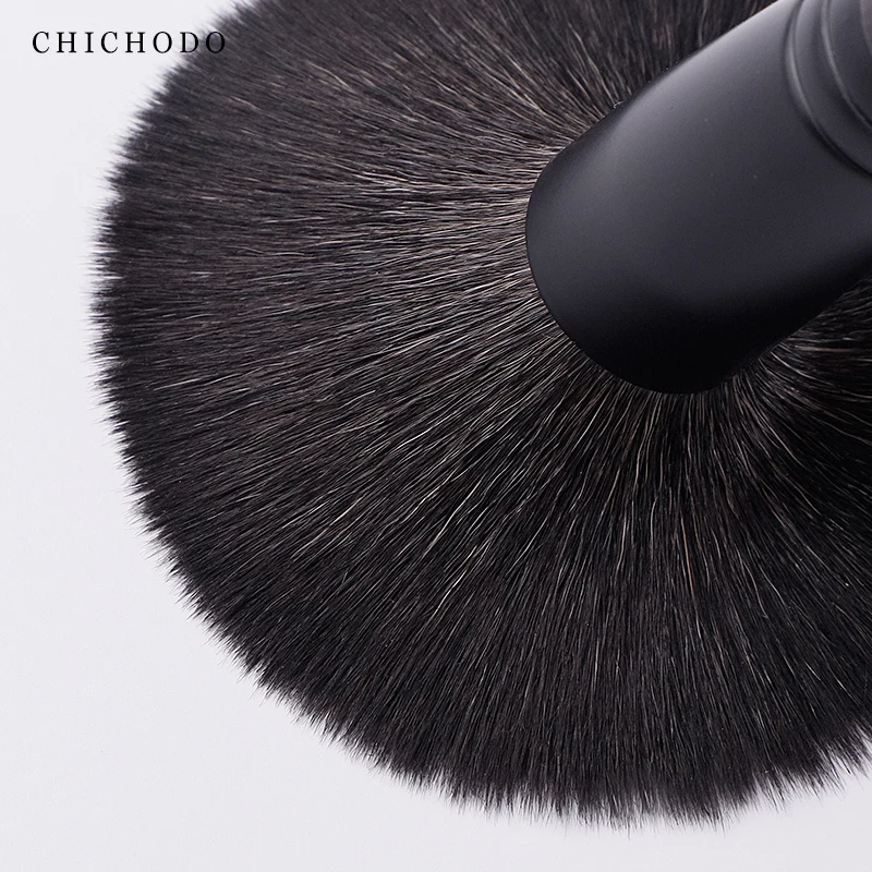 CHICHODO Makeup Brush-Ink Painting Series Top Animal Hair Make Up Brushes-Snow Fox Fur(Dyed)Powder Brush-Flame Shape pen-J313