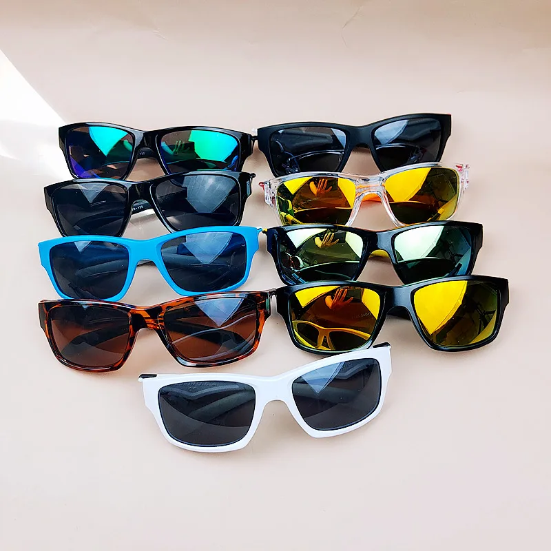 Casual  Fashion Sport Sunglasses Shine Reflective New Outdoor Eyewear All-Match  Retro Traditional Travel Beach Glasses Unisex