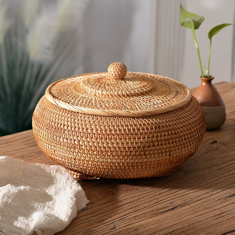 LBER Rattan Boxes with Lid Hand-Woven Multi-Purpose Wicker Tray with Durable Rattan Fiber Round 11 Inch Diameter