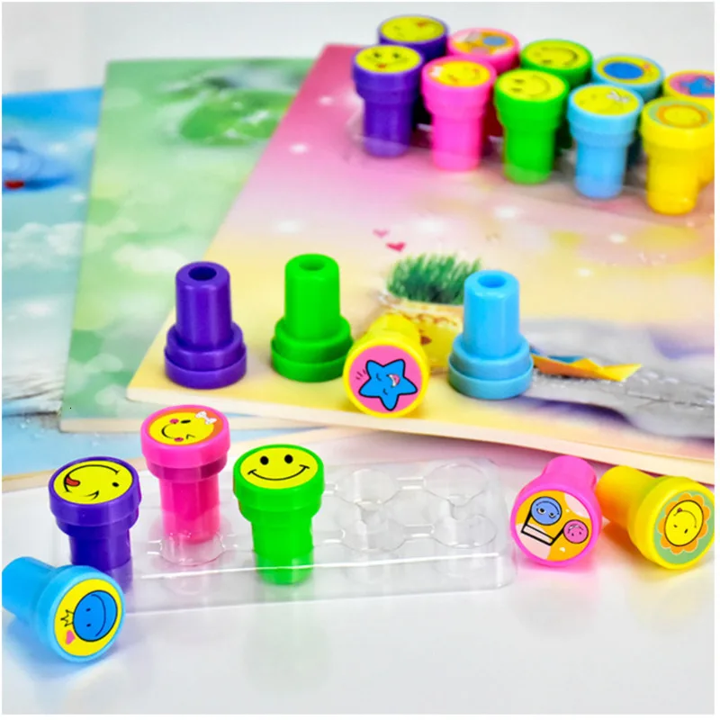 Sceau de dessin animé Smiley Face pour enfants, timbres jouets pour enfants, sceau pour scrapbooking, peinture bricolage, décor d'album photo, 10 pièces par ensemble