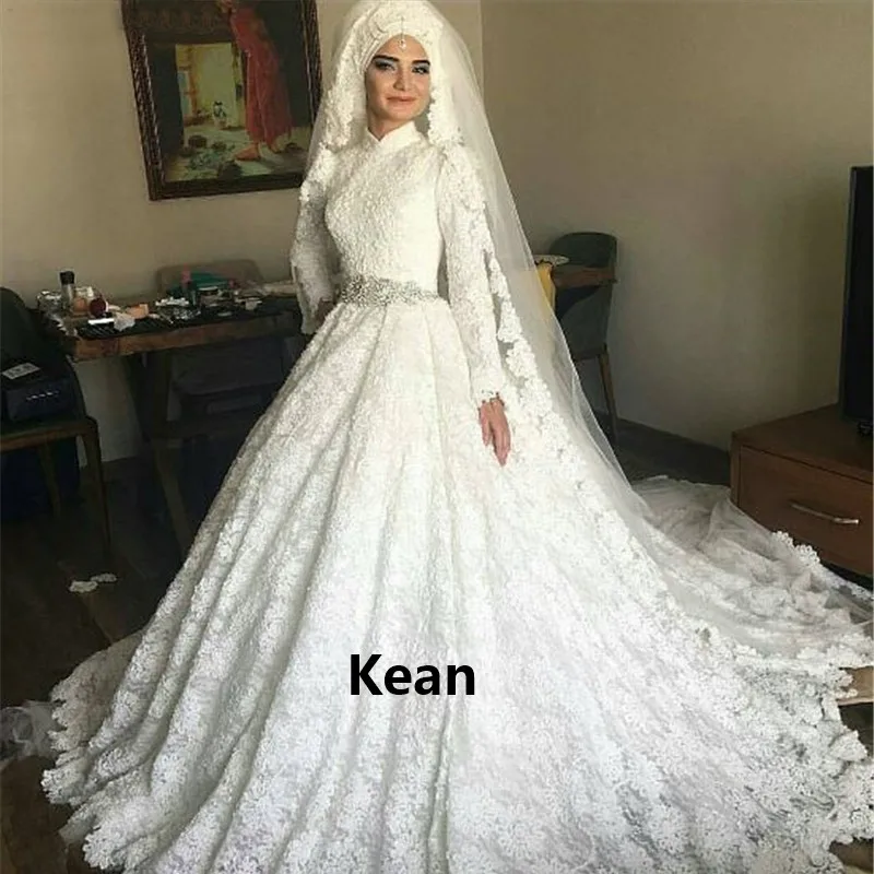 

Lace Muslim Wedding Dress Applique Full Sleeve Scarf Vintage Sweep Train Dubai Arabic Robe De Mariee Custom Made New Arrival