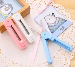 1pc Portable Scissors Kid Adjustable Creativity Stationery Scissors Portable Safe Blunt Tip Cute Scissors