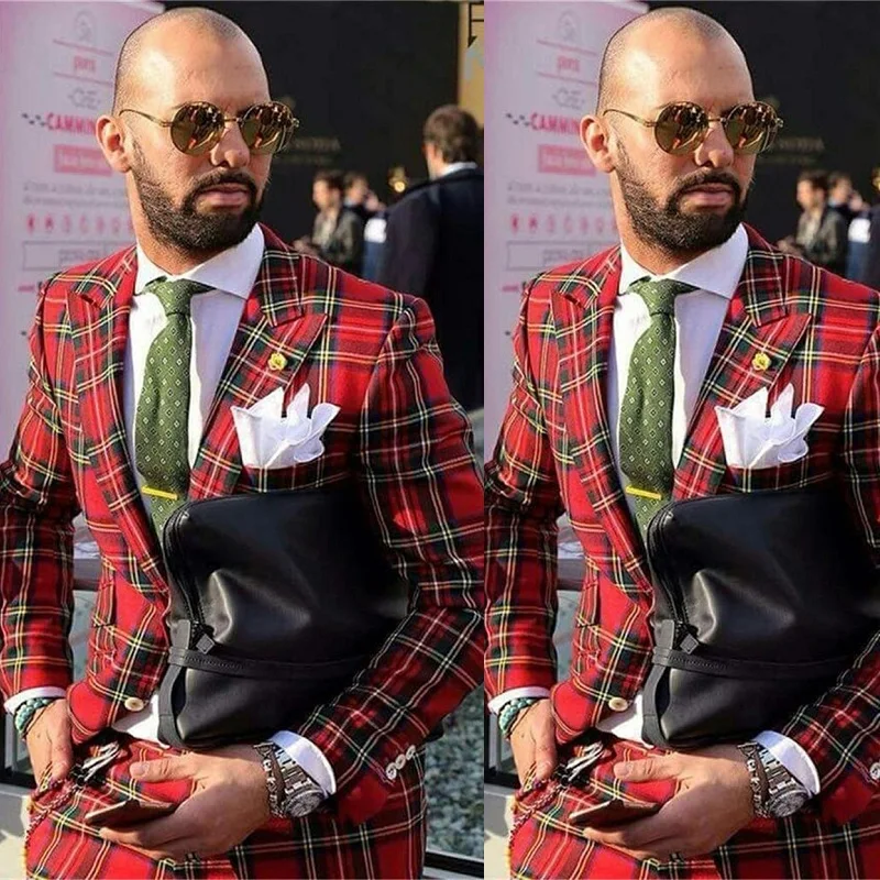 

Fashionable Italian Red Plaid Men Suits Groomsmen Peak Lapel Groom Tuxedos 2 Piece Set Wedding/Prom/Dinner Best Man Blazer