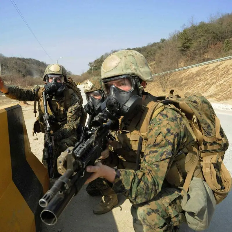 Maschera antigas a doppia ventola M50 maschera protettiva tattica CS da caccia a pieno facciale