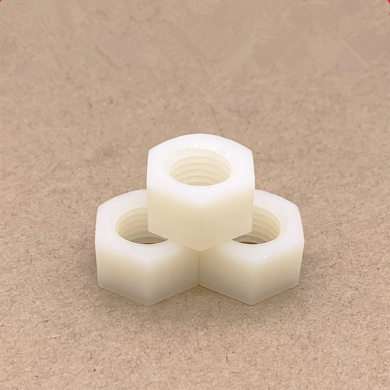 50/20 sztuk DIN934 M2 M2.5 M3 M4 M5 M6 M8 M10 M12 M14 M16 M18 M20 czarny/biały Nylon nakrętka sześciokątna plastikowe nakrętki sześciokątne