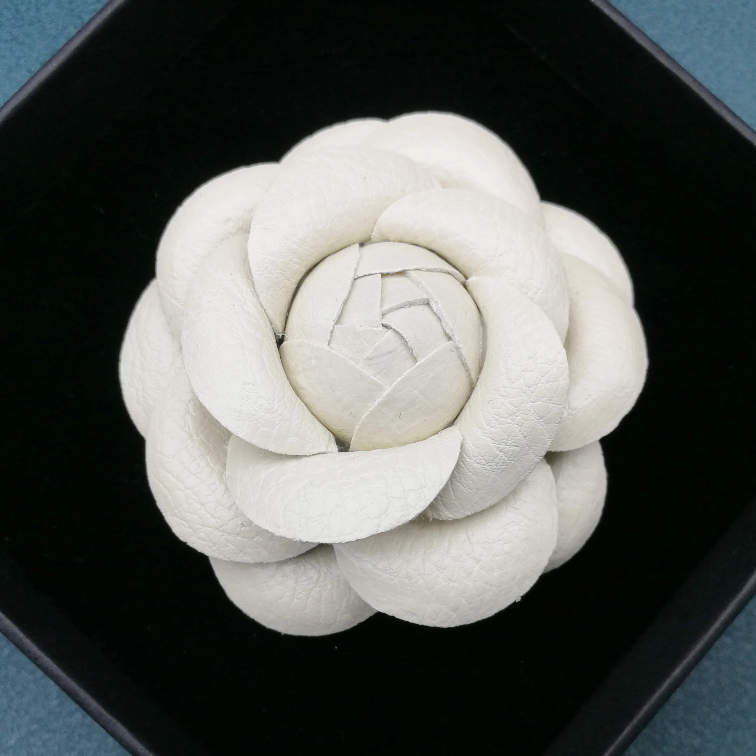 Korean Big Handmade Leather Camellia Flower Brooch Pin for Women  Jewelry Wedding Brooches Clothes Accessories Girls Gifts