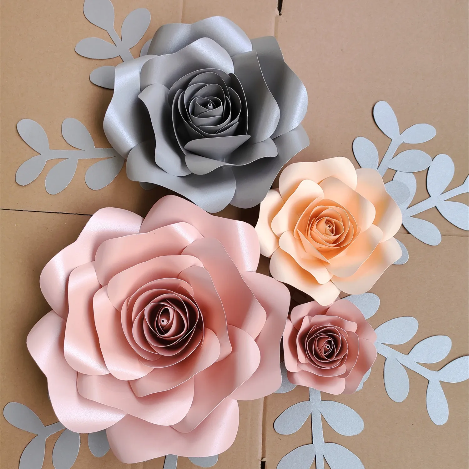 4 paper flowers 8 leaves Wedding window background decoration hand - made three-dimensional paper flowers Flowers for the party