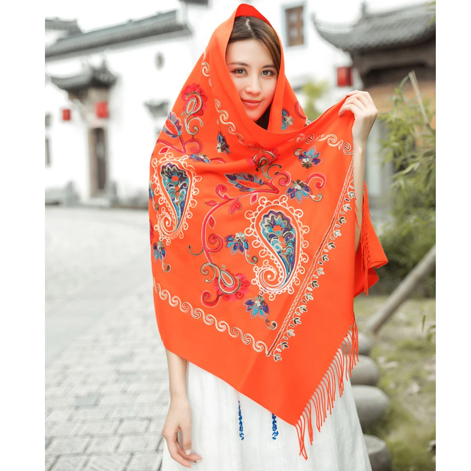 Diseñador de marca nuevas mujeres bordar flor Pashmina bufanda de Cachemira de gran tamaño viaje borlas bufanda Mantón largo bufandas de moda urdimbos