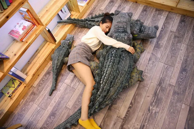 巨大なぬいぐるみシミュレーションワニのおもちゃ大きなぬいぐるみワニ枕誕生日ギフト約 200 センチメートル
