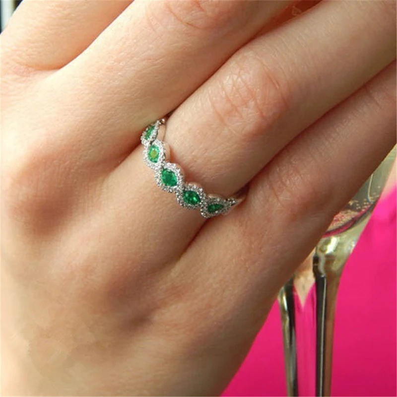 Fashion Women Ring Vintage Red/Green Zircon Stone Ring For Women Accessories Jewelry Engagement Female Casual Rhinestones Ring