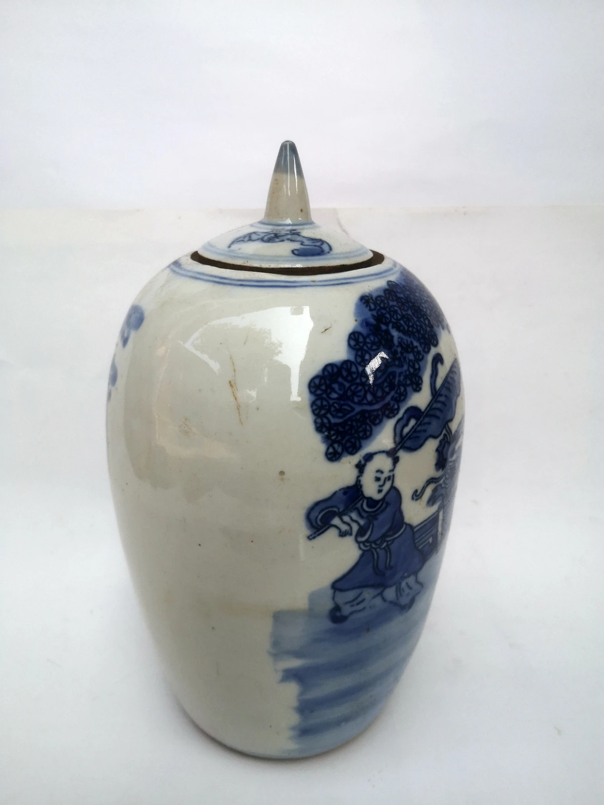 YIZHU CULTUER ART Collection Chinese Old blue-and-white Porcelain Kylin Boy Vase Jar H 8.2 inch Family Decoration Gift