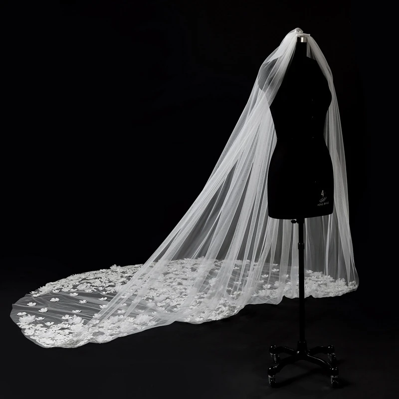 New Arrival Ivory Cathedral Wedding Veils Lace Appliques 3D Flower Sexy Bridal Veil with Comb Bride Wedding accessories