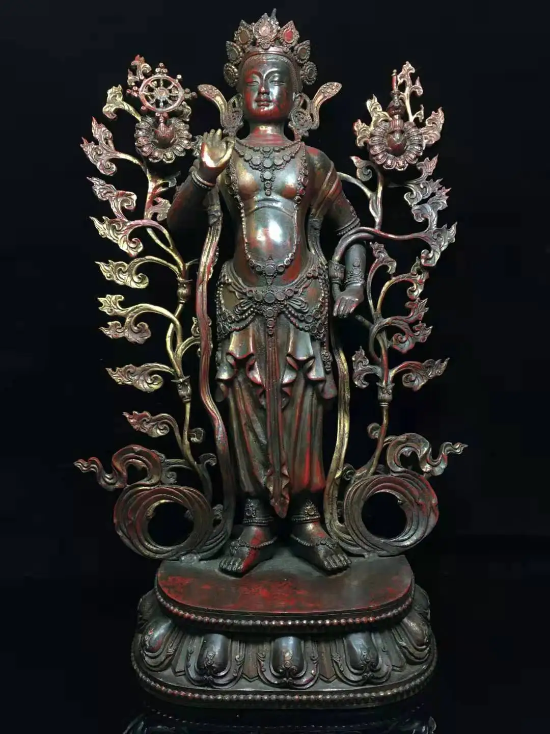 

Rare Old Tibet copper Double-layer lotus King Kong Saduo Buddha statue