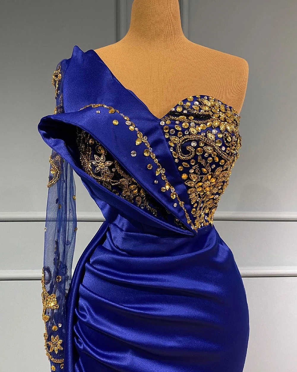 Vestidos de Noche largos de sirena azul real para mujer, vestido Formal de fiesta de satén con cristales dorados exquisitos, manga larga, 2021