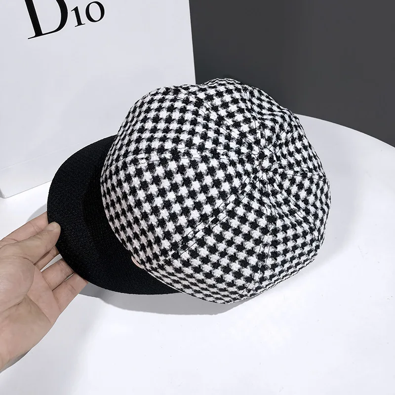 New Trend Autumn Plaid Women\'s Octagonal Beret Caps Fashion Female Adjustable Painter Artist Outdoor Casual Newsboy Sunhat