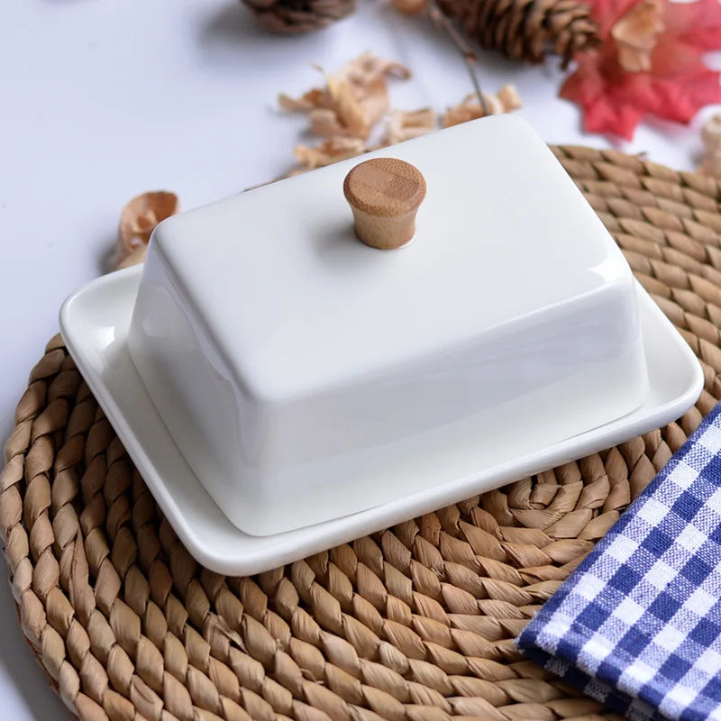 Creative European-style simple ceramic wooden top butter box with lid butter plate butter plate wooden vertex heart plateLB92925