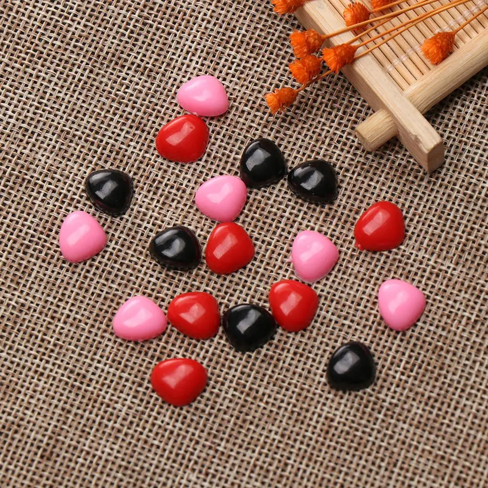 100Pcs 새로운 플라스틱 삼각형 코 인형 코 안전 부품 곰 단추 DIY 인형 장난감 도구 공예 인형 삼각형 코 액세서리