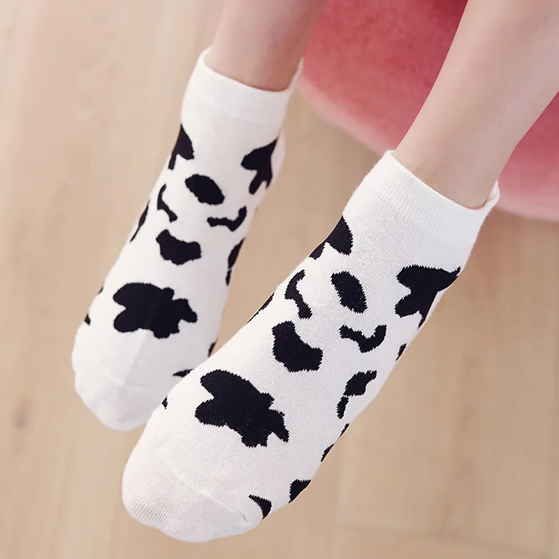 Chaussettes imprimées de vache pour femme, jolies, en coton, noir et blanc, motif dessin animé, été, Kawaii, collants féminins, vente en gros