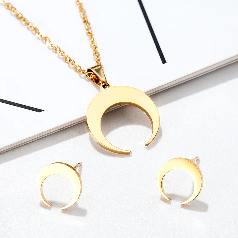 Hot stainless steel star and moon necklace earrings jewelry set women clavicle chain simple temperament cold wind wild Earrings