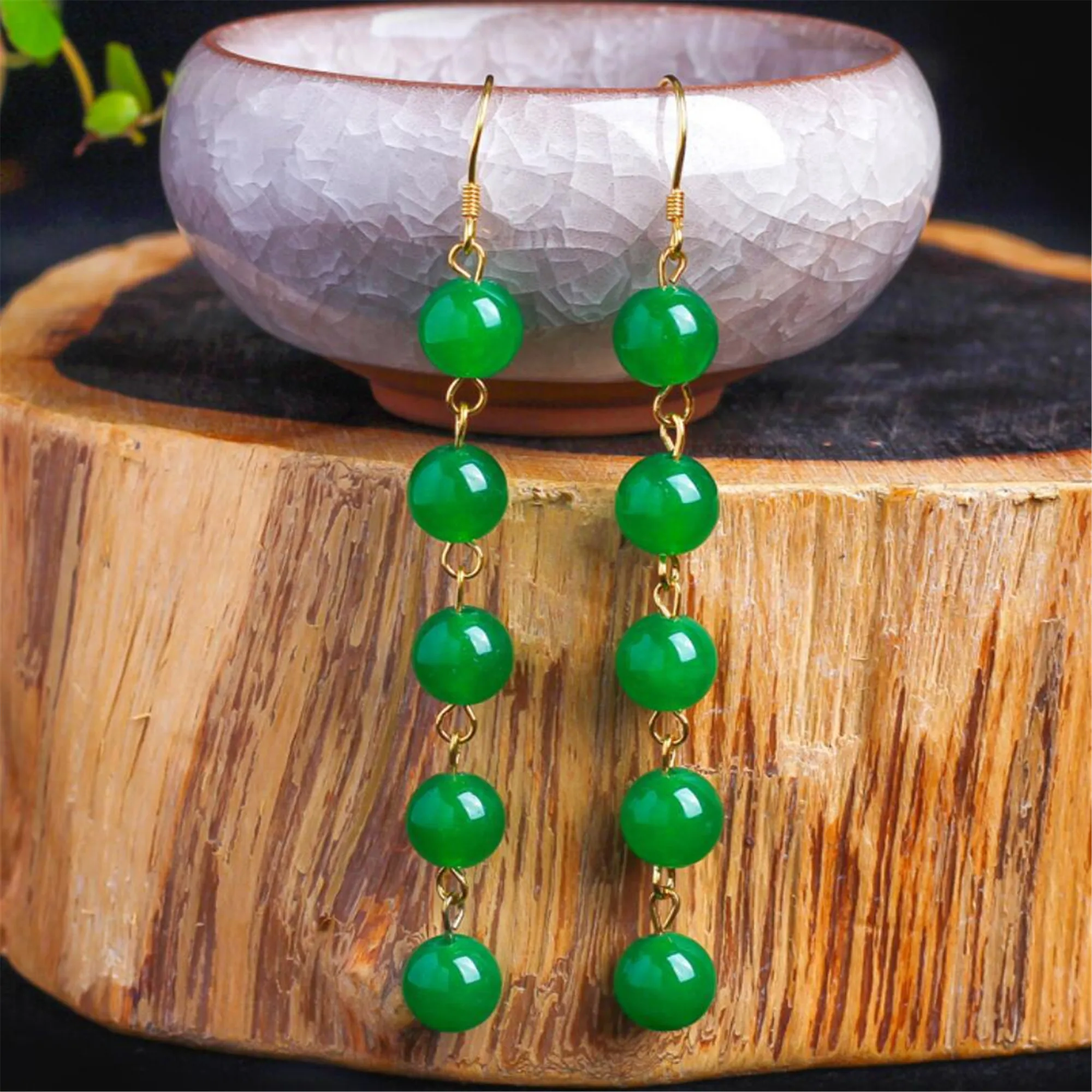 A pair Jade Chrysoprase beads Gemstone Earrings Ear wire 18K Ear hook simple women Popular Earlobe jewelry Flawless