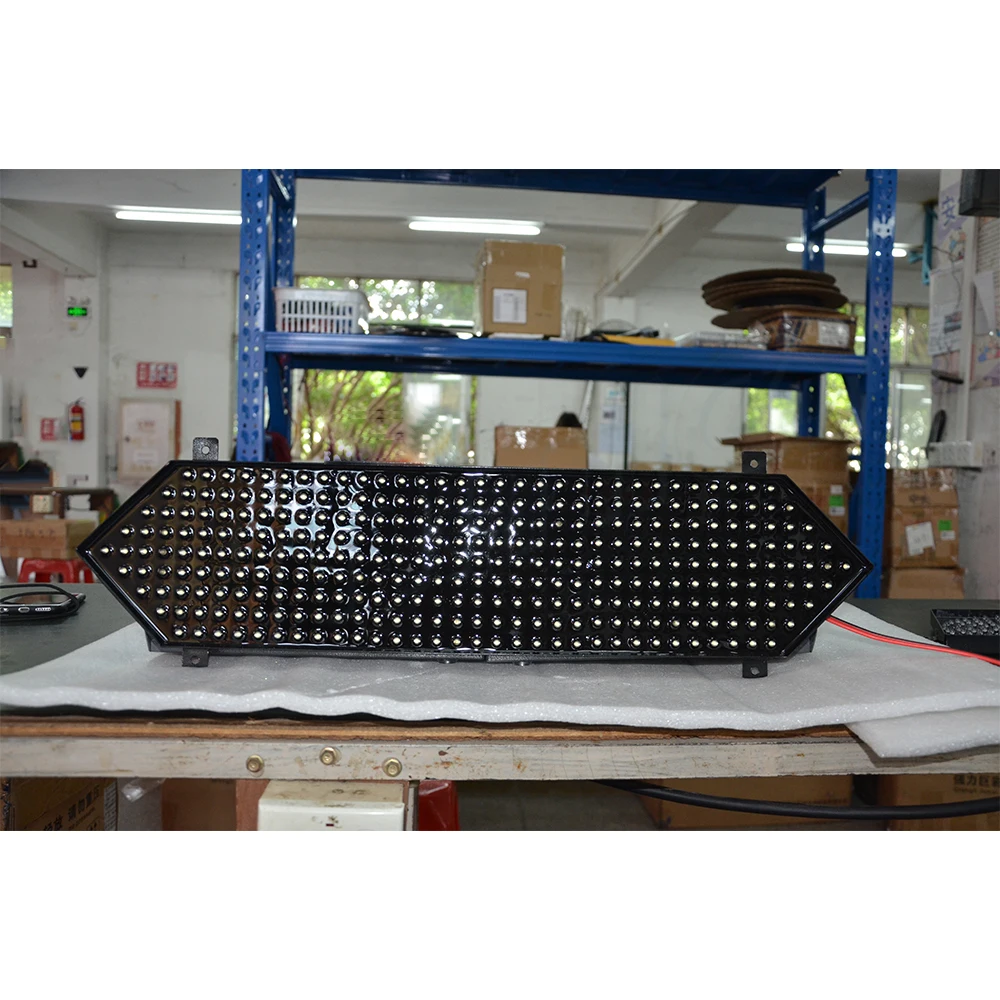 Hohe Qualität 64 "zoll 8,88 Gas Station Zeichen LED Digital Display Board Verschiedene Größe 7 Segment Nummer Modul