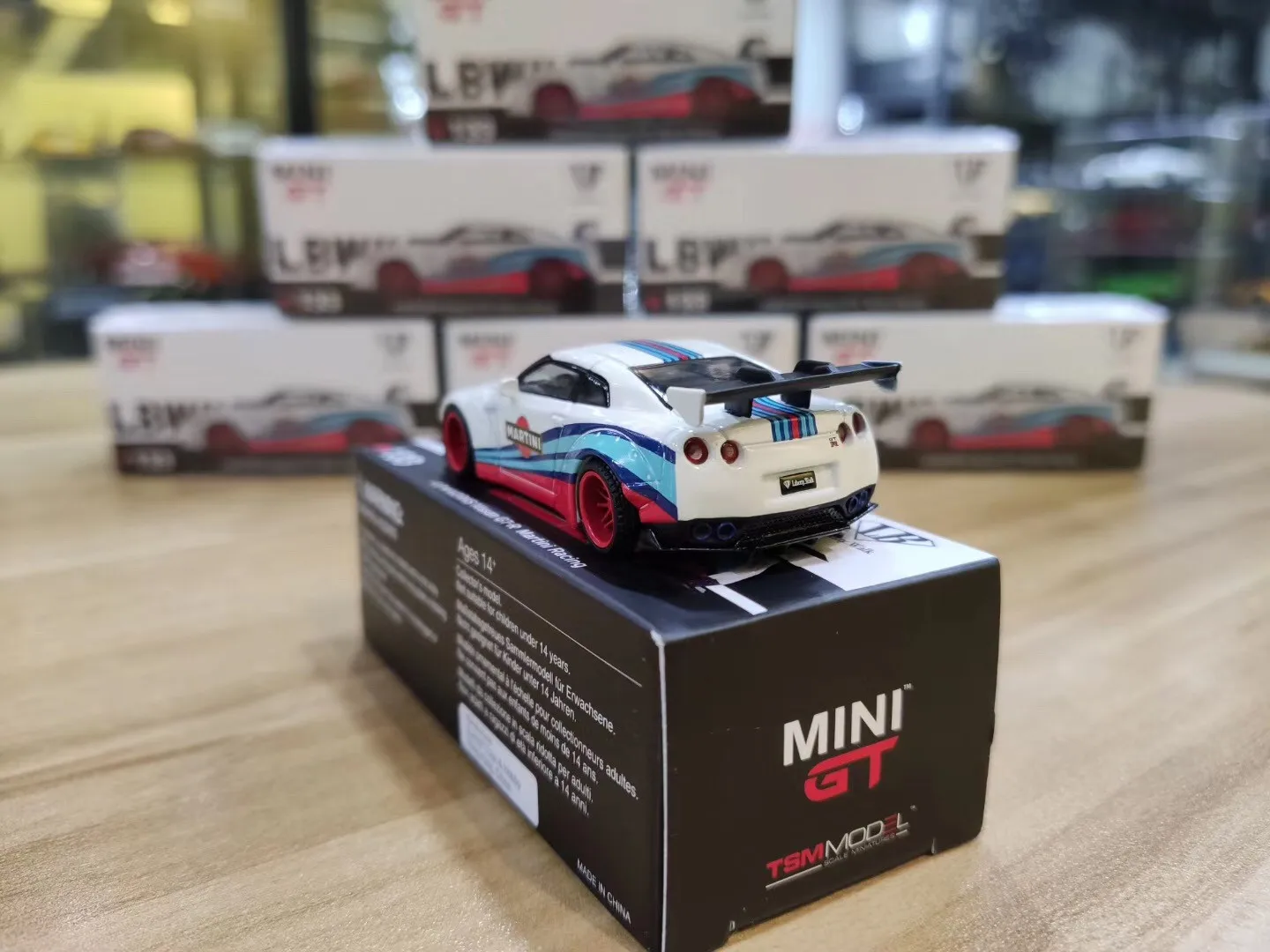 MINI GT 1/64 MARTINI R35 GT-R LB Collection of die-casting simulation alloy model car toys