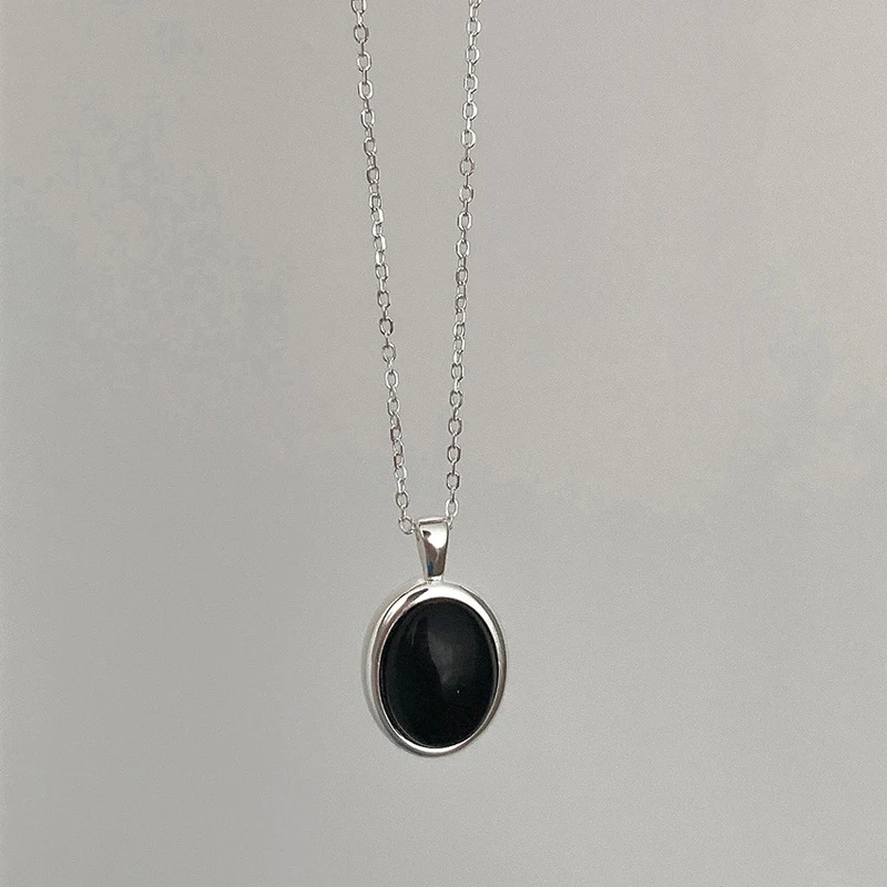 Vintage Necklace 925 Silver Jewelry Oval Shape Black Gemstone Pendant Accessories for Women Wedding Party Promise Gift Wholesale