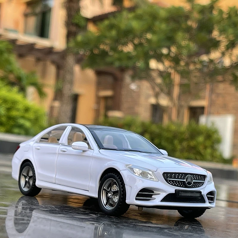 金属製の車のおもちゃ,モデルC260 l c-class de合金,ソルチェスト,車のシミュレーション,音と光,子供へのギフト,1/32