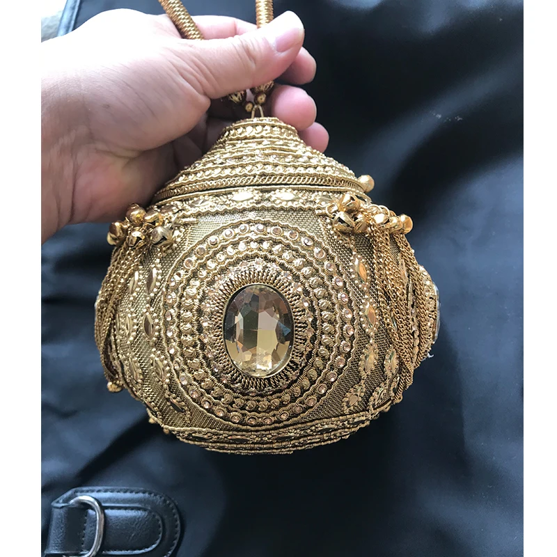 DOYUTIG Indian Women's Hand-Made Beaded Clutches Vintage Crystal Small Bell Tassel Bags For Lady Wedding Bags Evening Bags F669