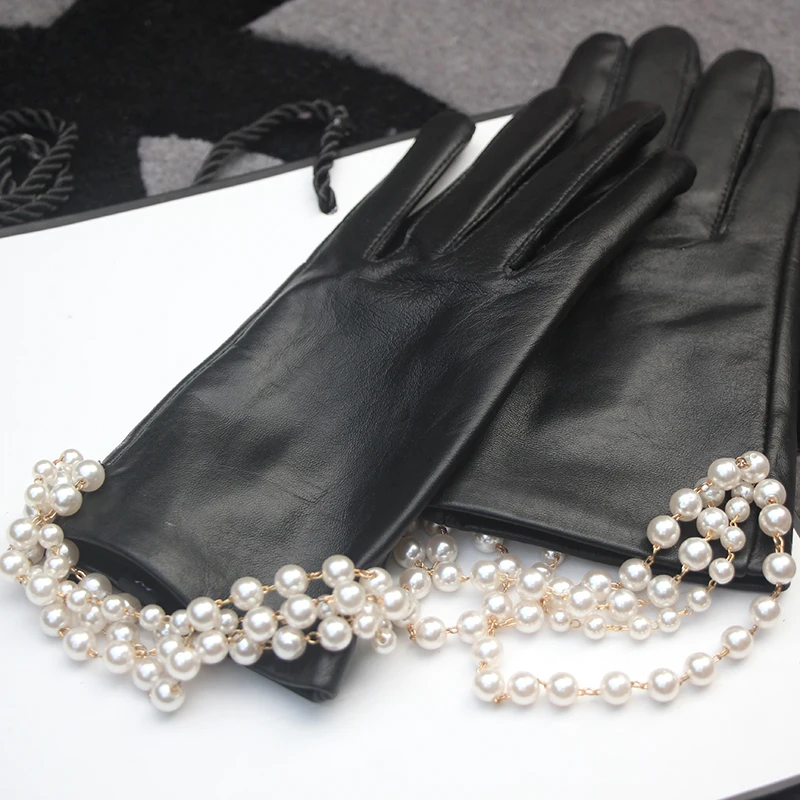 Women\'s Glove Real Leather Pearl Decoration Short Thin Gloves Keep Warm Plus Velvet Female Elegant Gloves Black Pink New