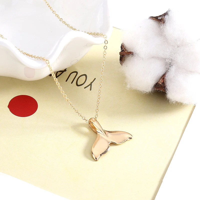 Sweet Mermaid Dolphin Tail Pendant Necklace Creative Charming Women\'s Gold Silver Color Clavicle Chain Cute Girl Party Jewelry