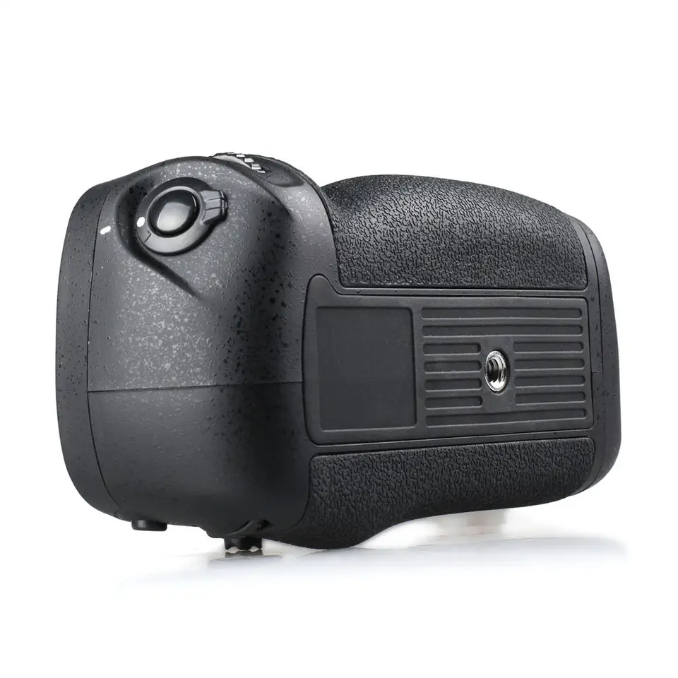 Nikon D7200 本体とBattery Grip JINTU Vertical Battery Grip Pack for Nikon D7100 D7200 Digital SLR