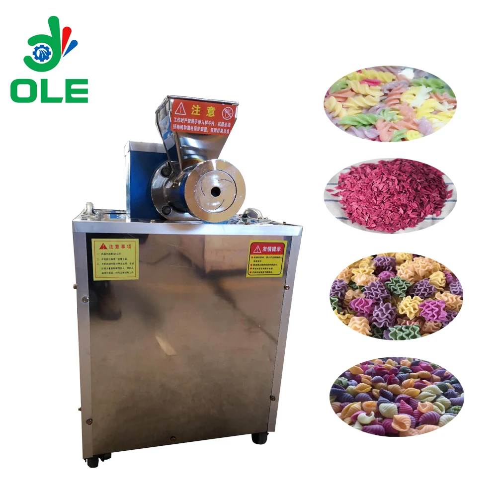 3つの型を備えた大きなパスタ麺機、100キログラム/時間