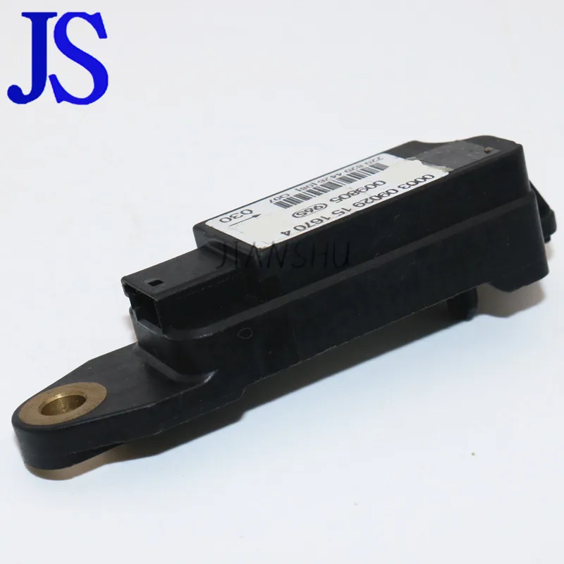 

1Pcs A2208204426 Collision Sensor For SRS Cl500 C215 W215 S-Class W220