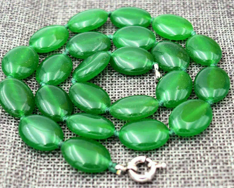 

Natural 13x18mm Natural Green Emerald Oval Gemstone Beads Necklace 18''