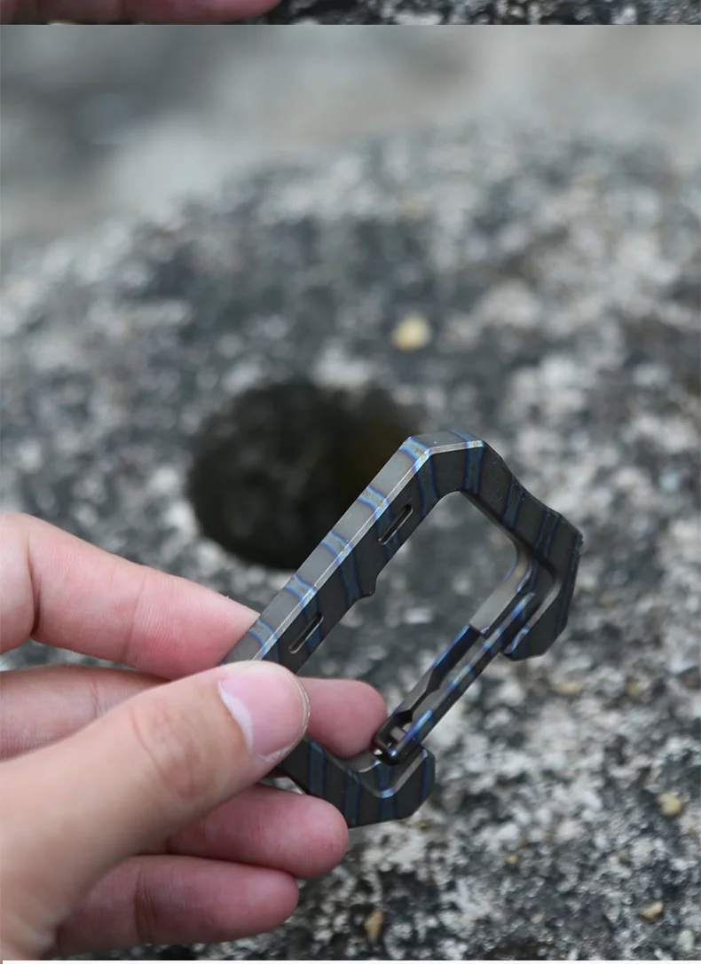 

Titanium Alloy Carabiner EDC Pocket Tools with Glass Breaker Multi Keychain Tools Bit Outdoor Portable Tools