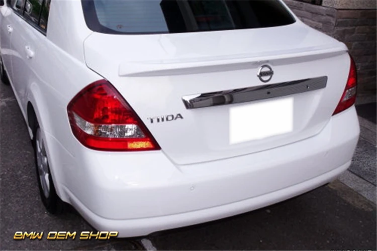 Per Versa Spoiler 2006-2010 Nissan Tiida Berlina Spoiler DFYK ABS Materiale plastico Auto Ala Posteriore Spoiler Posteriore di Colore