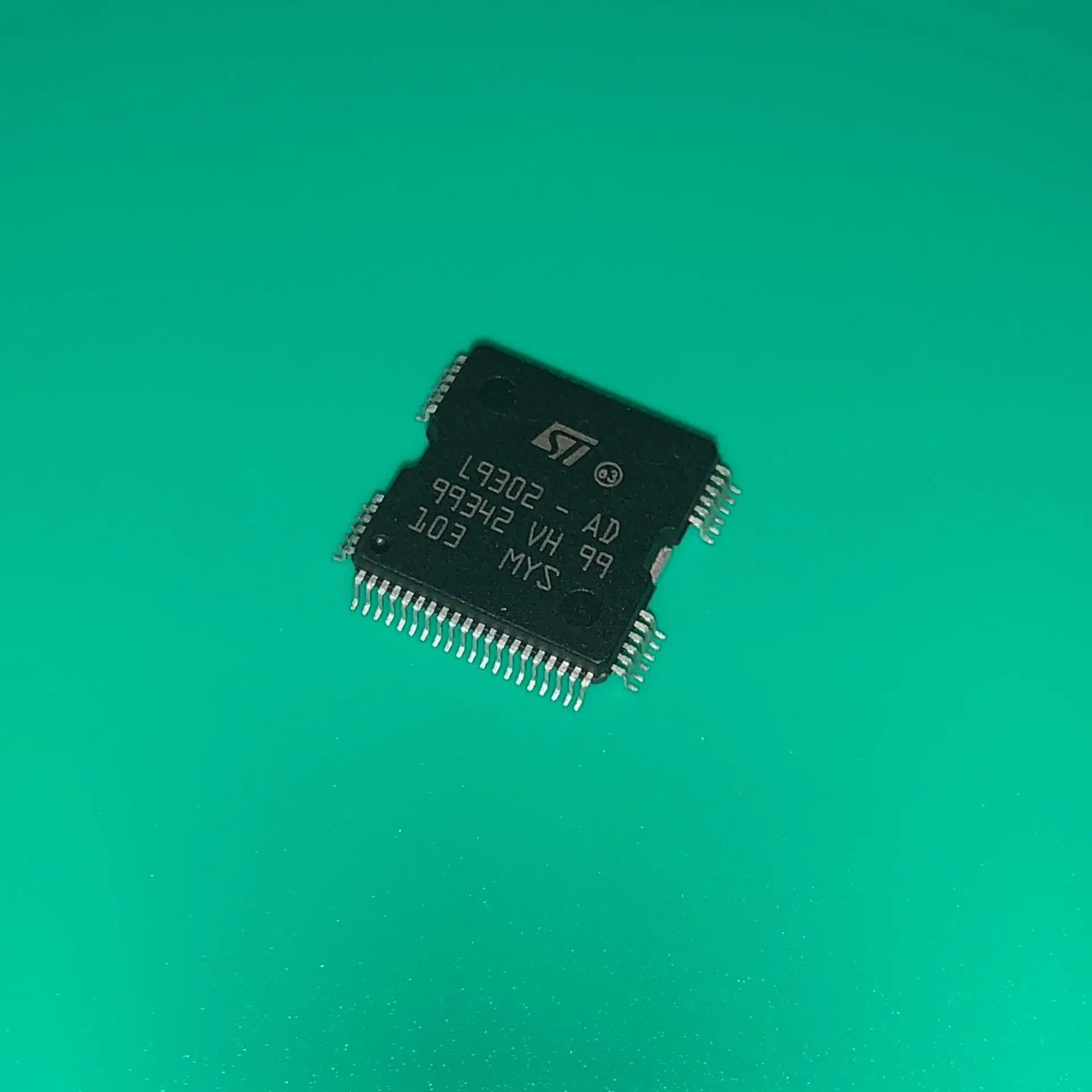 L9302-AD HQFP64 L93… - image