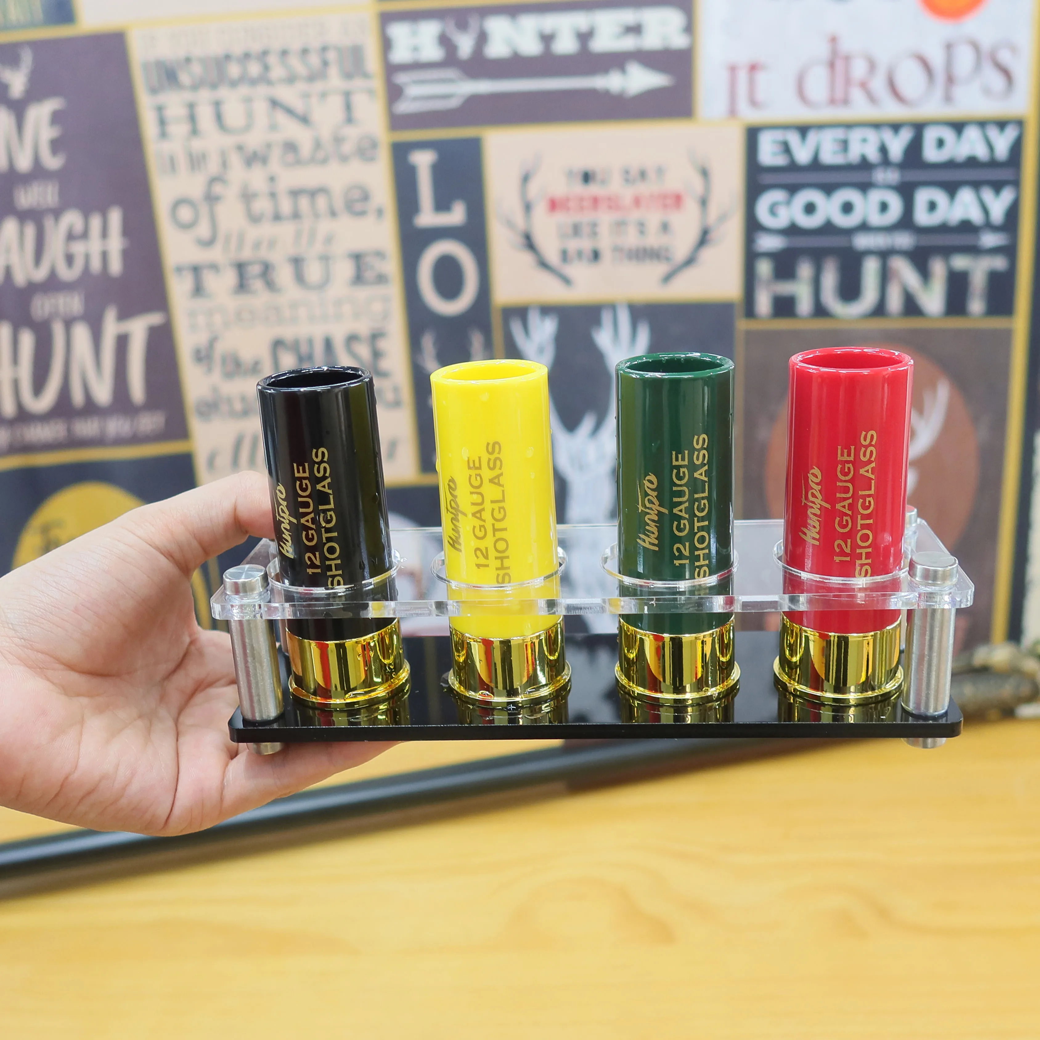 Hot Sell 12 Gauge Shotgun Shell Shot Glasses Set of 4 with with Acrylic Cup Holder Service Tray Rifle Outdoor Gift for Shooter