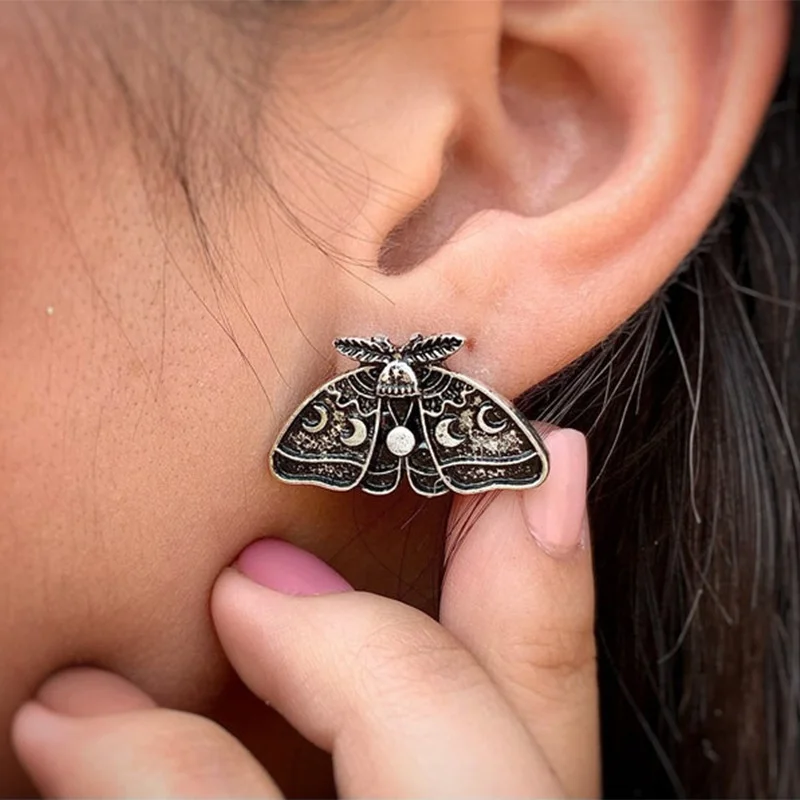 Luna Moth Stud Earrings Silver Color Moon Phase Earrings for Women Female Occult Fashion Jewelry Goth Insect Earrings Gifts