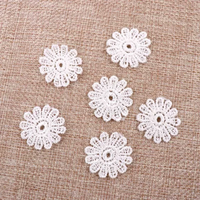 Wholesale 50pcs Flower Shape DIY white Lace Decorative Flower Piece Broderie Suisse Wedding Decoration 26mm