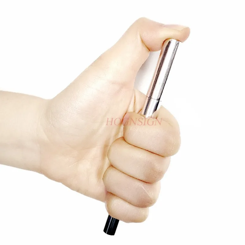 محدد عيون مقاوم للماء ولا يزهر، لون رائع، رسم جيد، يدوم طويلاً، بدون تخفيضات