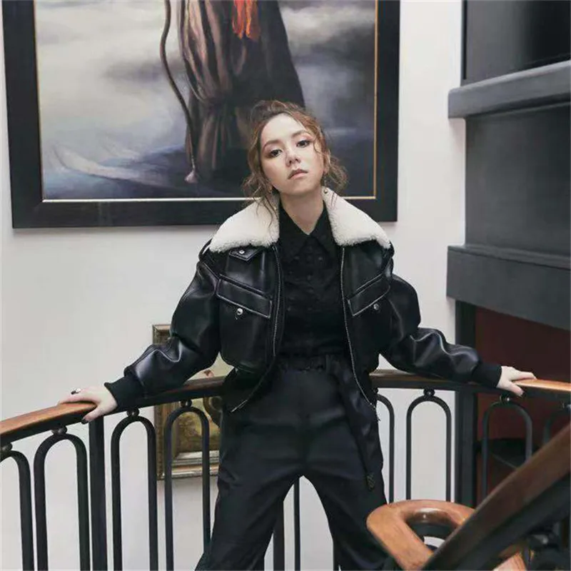 

Lamb Fur Lapel Short Leather Jacket Long Sleeve Zipper Crop Top Pu Motor Punk Jacket Streetwear Casual Baseball Shearling Jacket