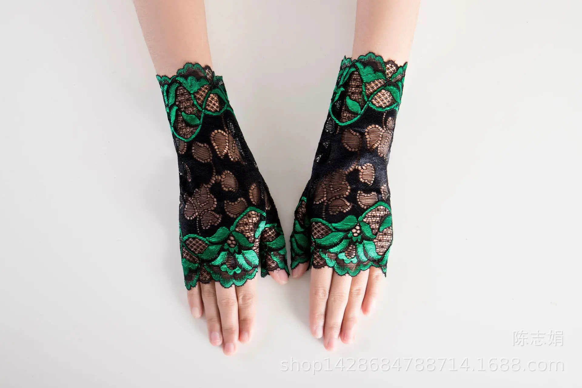 Sailor Lace Half Finger Gloves Sexy & Club Dance Slimming Scar Fingerless Semi-Gloves