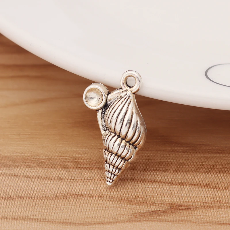 20 Pieces Tibetan Silver Sea Snail Conch Shell Charms Pendants Beads for Necklace Bracelet DIY Jewellery Making Findings 23x14mm