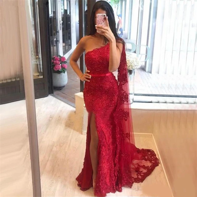 Robe de bal de forme sirene rouge elegante asymetrique epaule denudee en dentelle avec des appliques fente haute traine de balayage robe de soiree formelle AliExpress