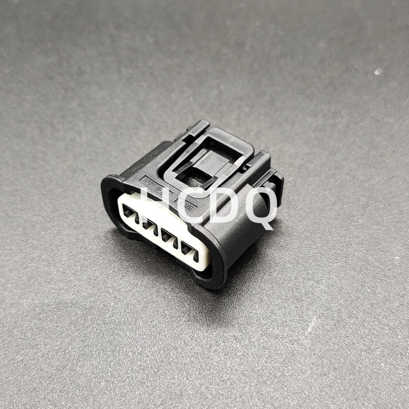 

The original 90980-12A29 4PIN Female automobile connector plug shell and connector are supplied from stock